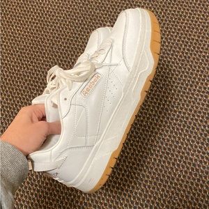 URGENT - Reebok Shoes for Women, used twice, perfect condition, white color